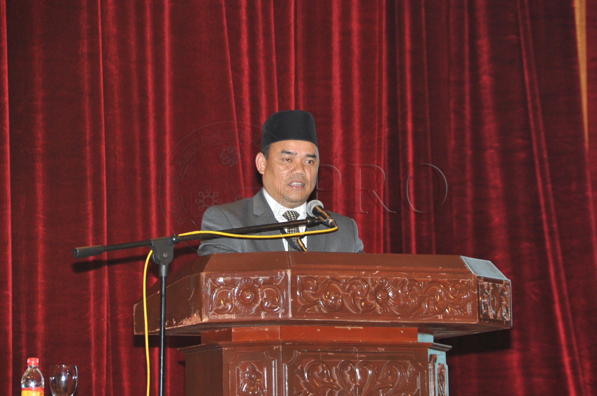 PRO 14 44 EPZB PRO 6131